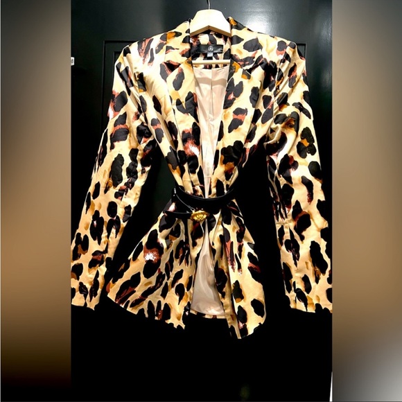 Satin leopard print blazer - Picture 2 of 7